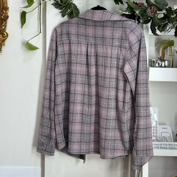 Faherty Flannel Button-down Shirt - Picture 2 of 6